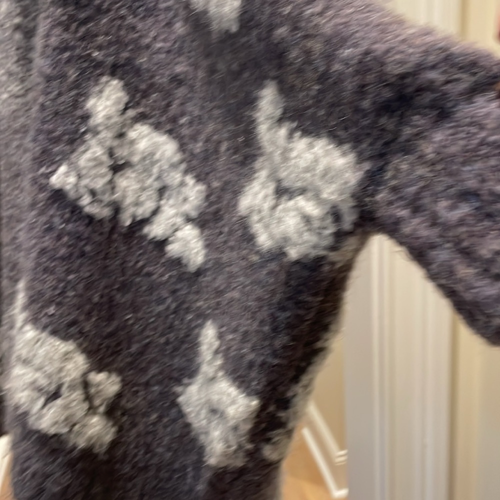 Look by M New York grey sweater (bw) - Picture 5 of 8
